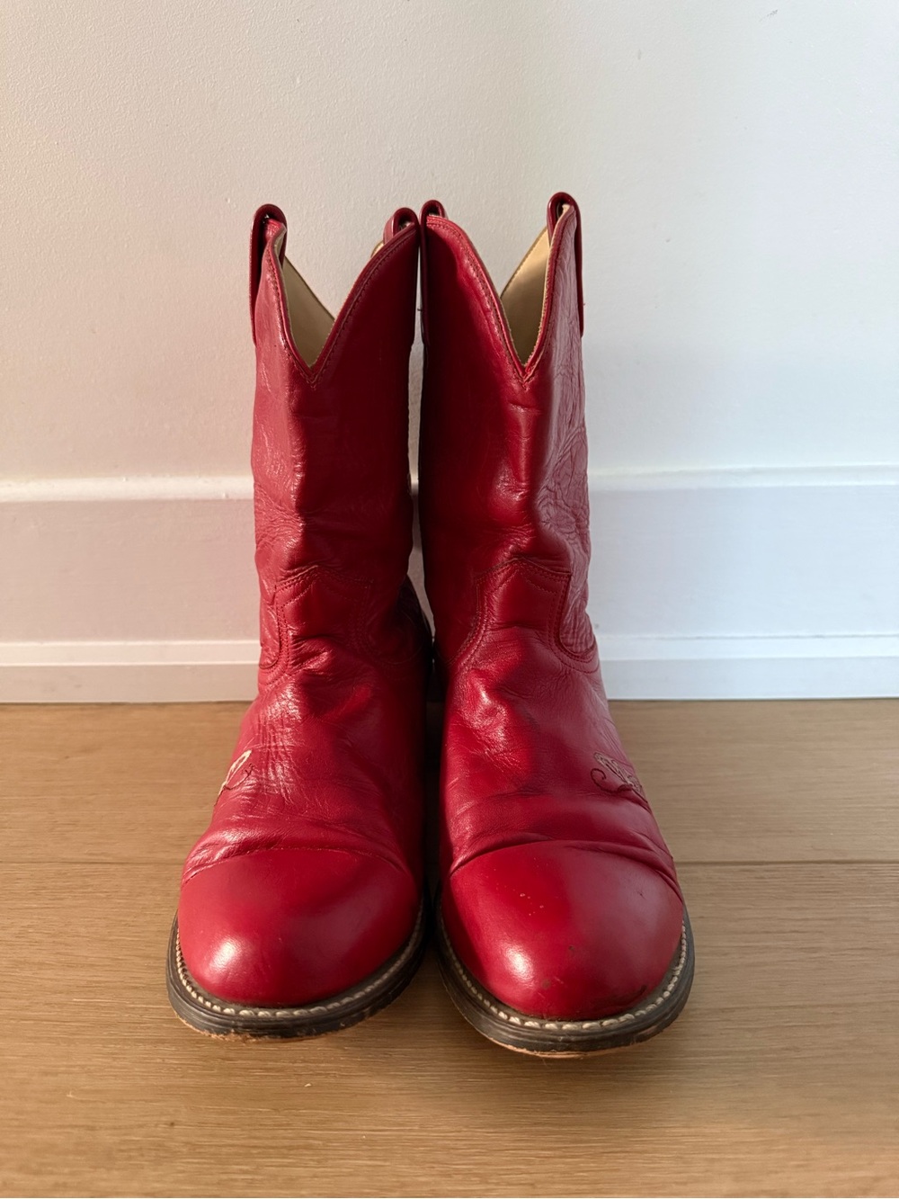 Red Leather Western Cowboy Boots - Picture 2 of 4